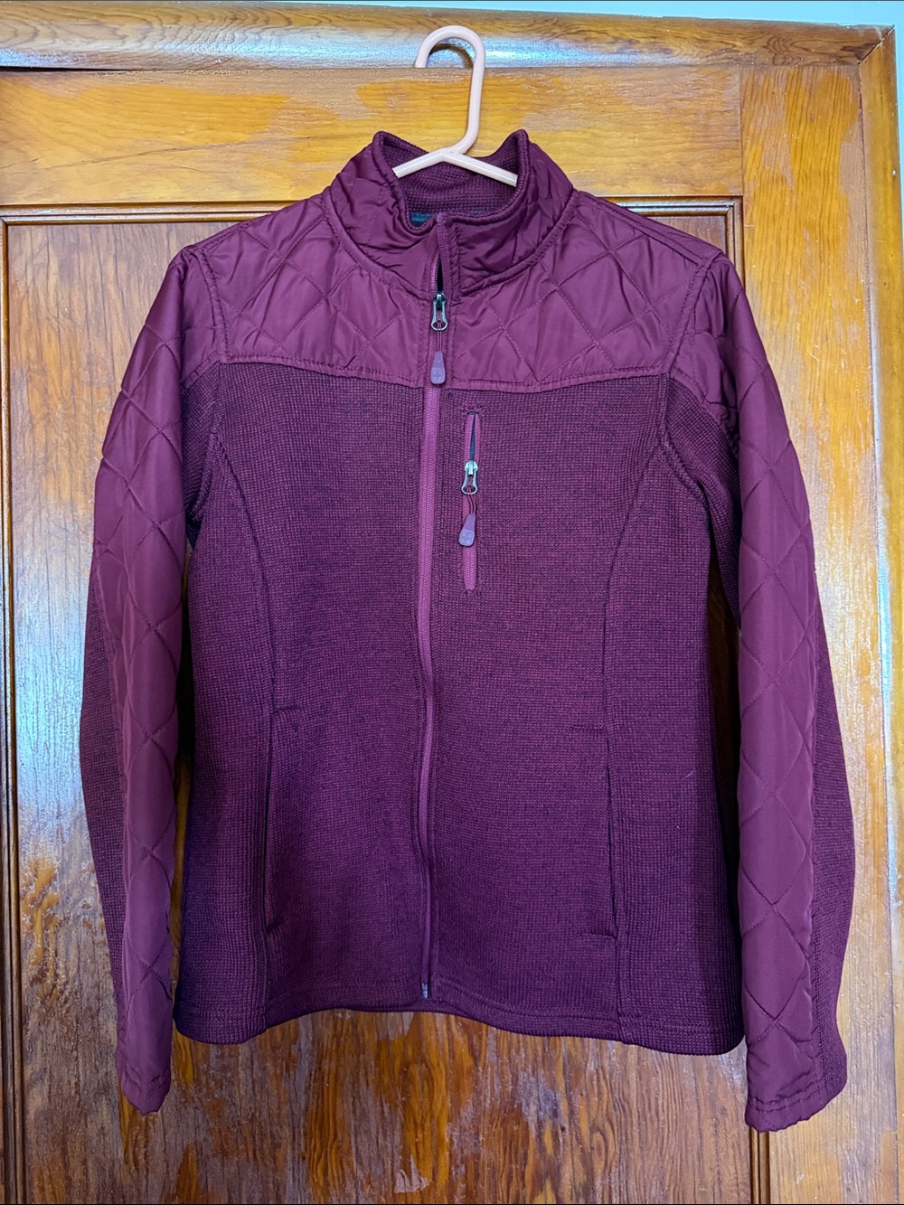 Swiss Tech Women’s Quilted Hybrid Bomber Jacket - Burgundy